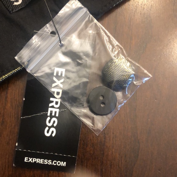 Golden Dress Shorts by Express - Picture 16 of 17